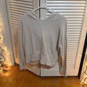 AREIE CROPPED HOODIE